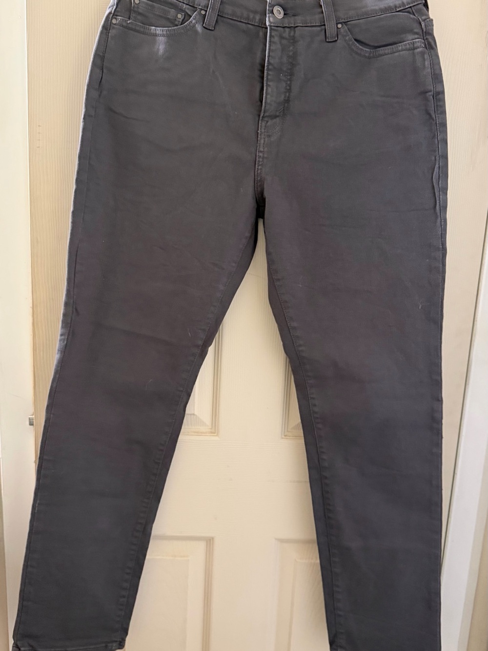 Levi's Women's Gray Skinny Jeans